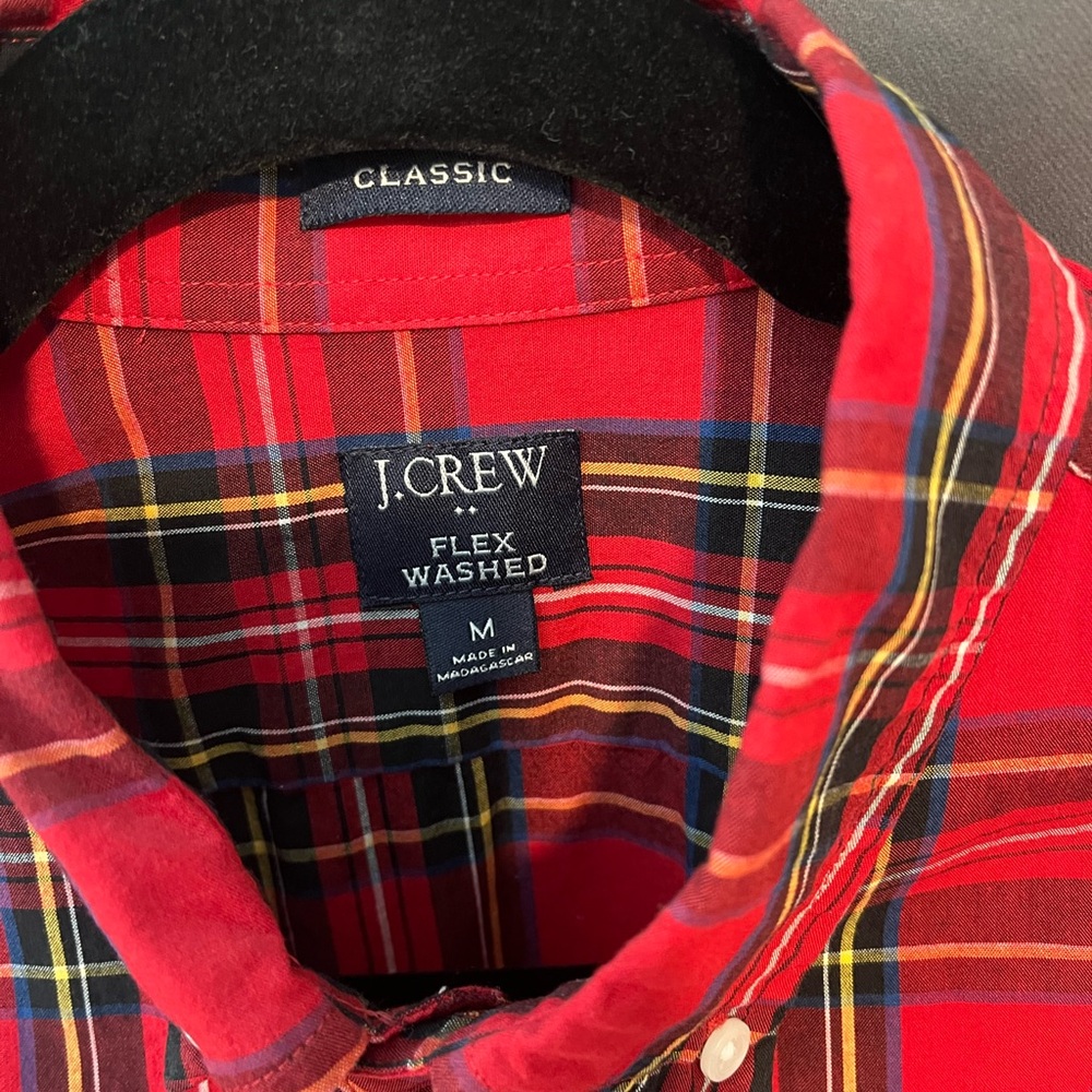 Men’s J.Crew size medium holiday Christmas, button-down dress shirt red plaid - Picture 5 of 6